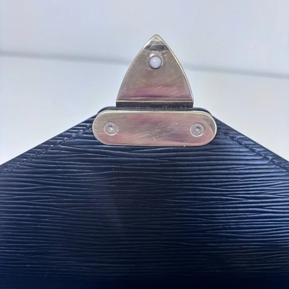 Louis Vuitton Black Epi Leather Sellier Dragonne Envelope Clutch Bag Authentic - Picture 10 of 16